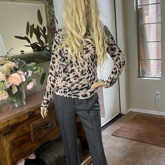 BCBGMAXAZRIA Printed Turtleneck in Multi Size Small NWT - Picture 5 of 12